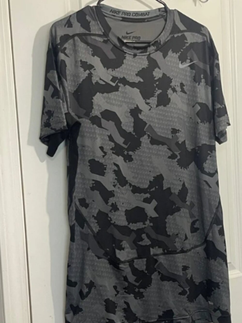 Nike Pro Combat Black/Grey Camouflage Men's Short-sleeve Compression Shirt